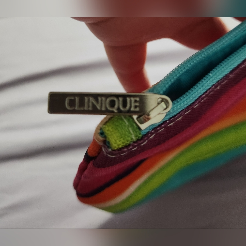 Clinique Cosmetic Makeup Bag View 4